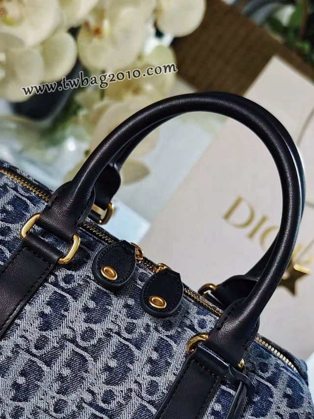 Dior专柜新款Groove 16迷你手袋迪奥高仿原单中号牛仔保龄球枕头包 djfk1733